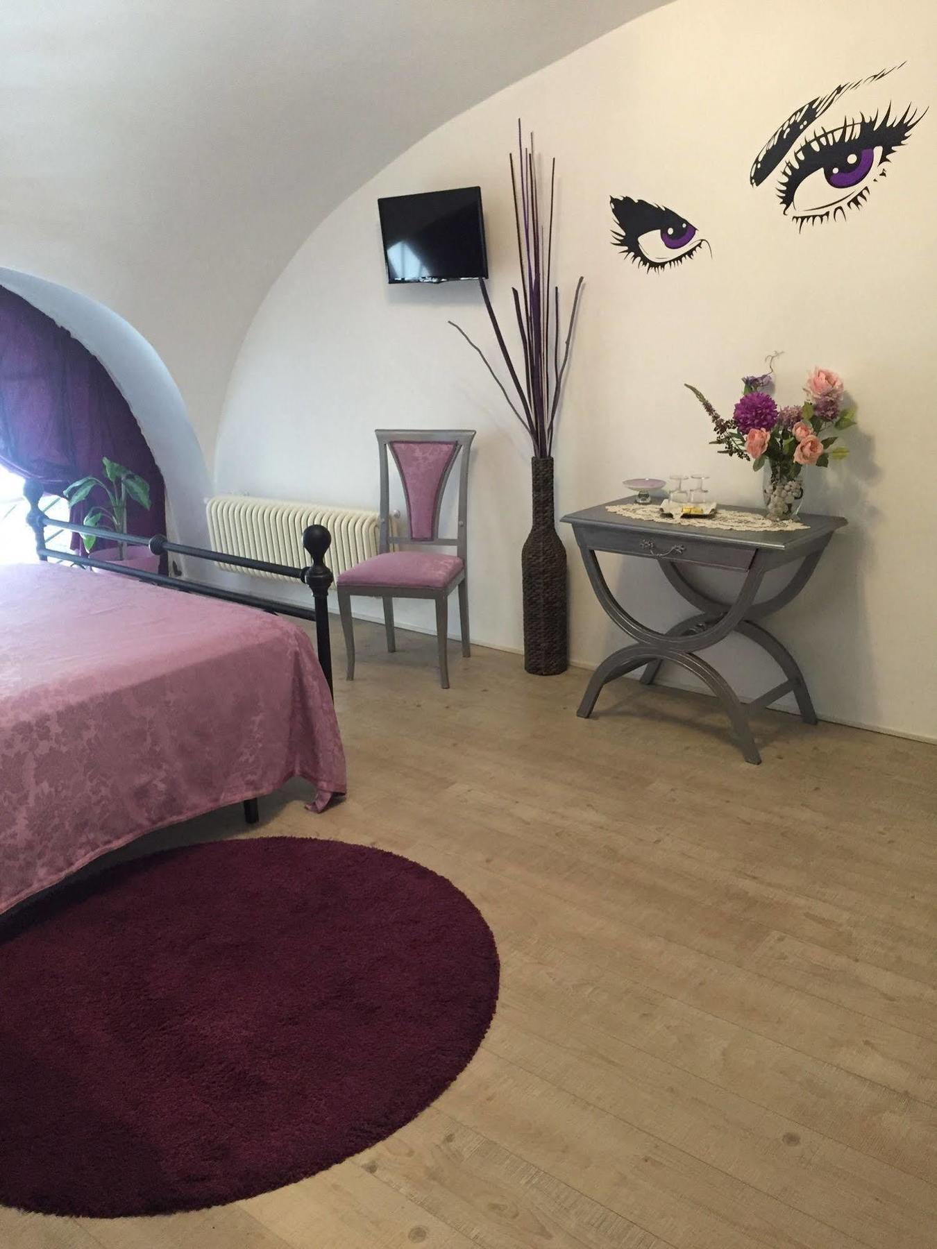 Tres Chic Bed and breakfast